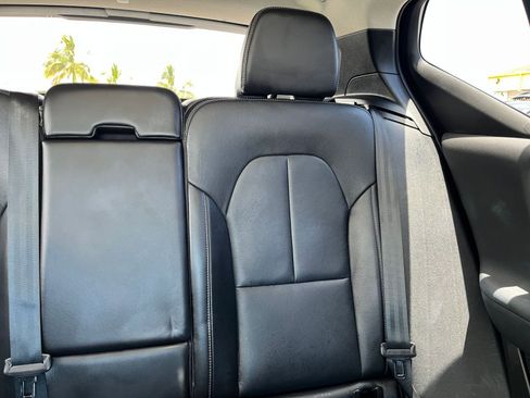 Used 2024 Volvo XC40 B5 Core AWD/4WD image 39
