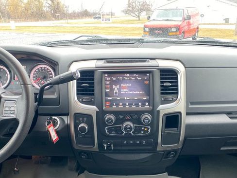 Used 2018 RAM 2500 SLT image 21