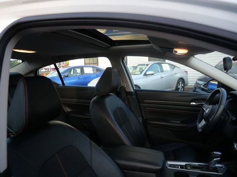 Used 2019 Nissan Altima 2.5 SR w/ SR Premium Package image 20