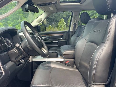 Used 2016 RAM 1500 Laramie w/ Convenience Group AWD/4WD image 2