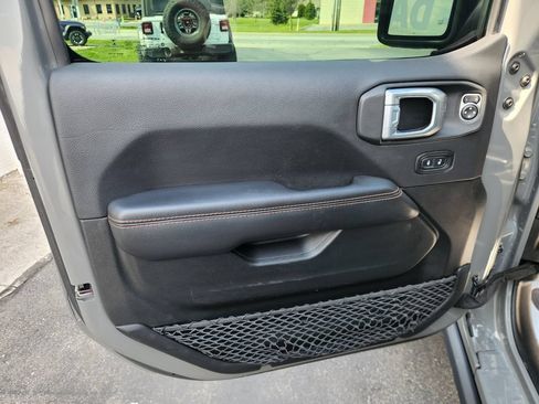 Used 2021 Jeep Gladiator Mojave w/ Uconnect 4C Nav & Sound Group AWD/4WD image 21