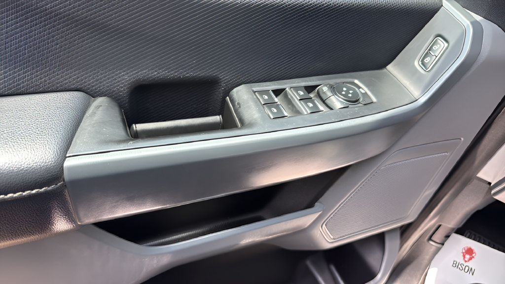 Used 2023 Ford F150 XLT AWD/4WD image 11