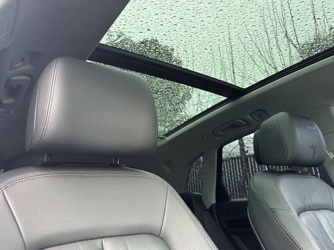 Used 2020 Audi Q5 Premium w/ Convenience Package image 16