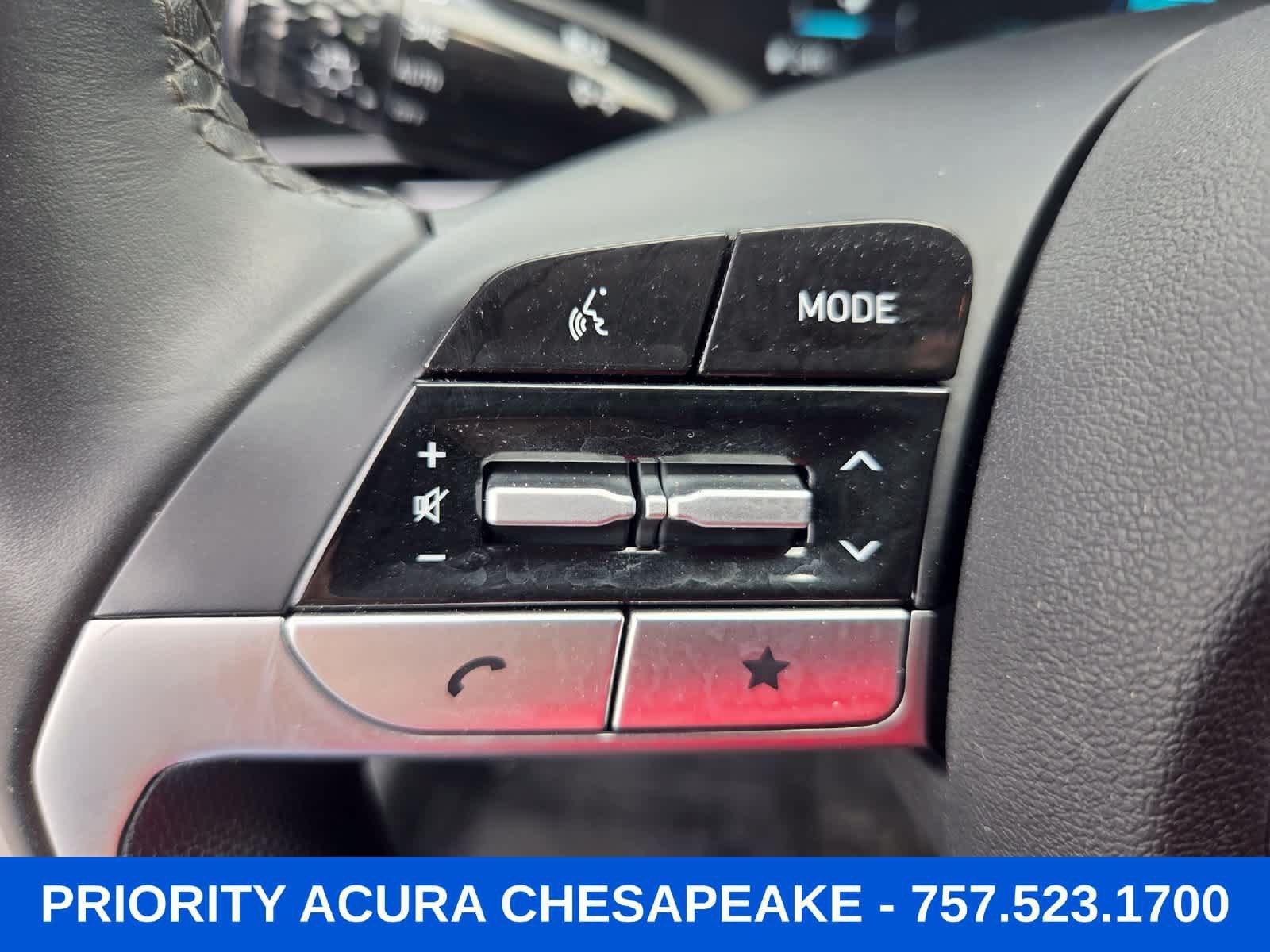 Used 2025 Hyundai Elantra SEL FWD image 14
