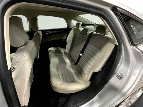 Used 2018 Ford Fusion S image 21