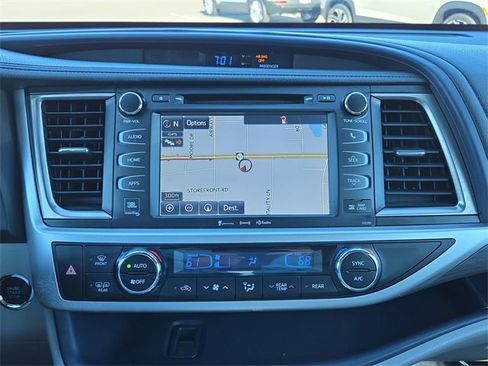 Used 2019 Toyota Highlander Limited Platinum image 23