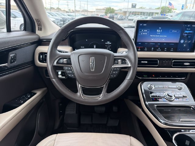 Certified 2023 Lincoln Nautilus Reserve AWD/4WD image 16