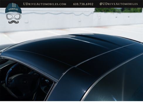 Used 2006 Chevrolet Corvette Coupe w/ Preferred Equipment Group RWD image 22