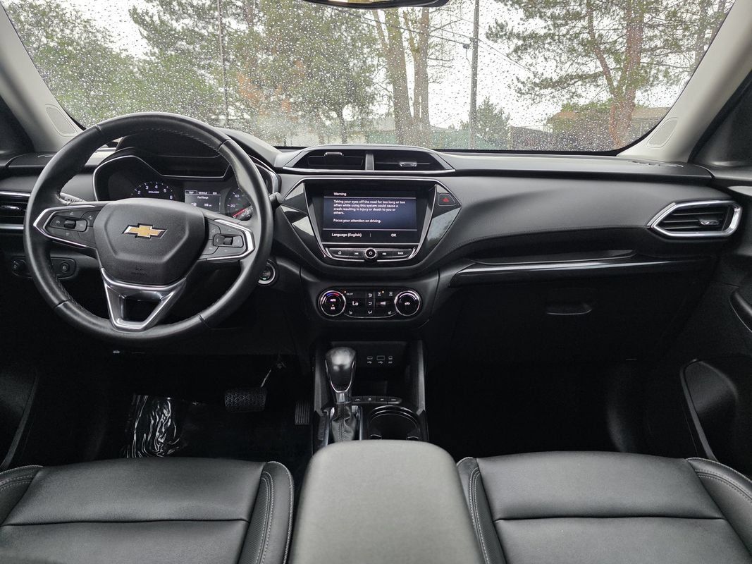Used 2021 Chevrolet TrailBlazer LT w/ Premium Seating Package AWD/4WD image 23