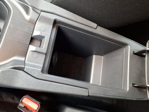 Used 2025 Nissan Kicks S image 28