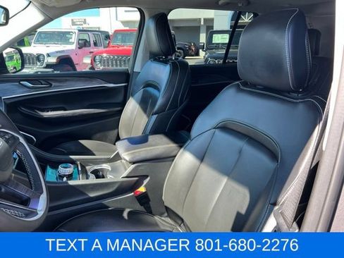Used 2024 Jeep Grand Cherokee Limited 4xe w/ Trailer Tow Package AWD/4WD image 20