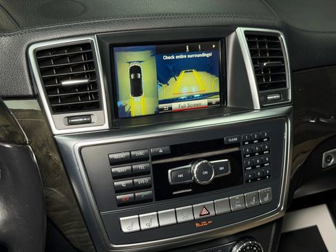 Used 2015 Mercedes-Benz GL 550 4MATIC image 55