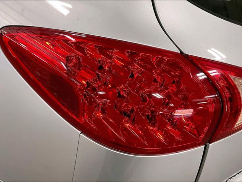 Used 2017 INFINITI QX50 AWD w/ Premium Plus Package image 29