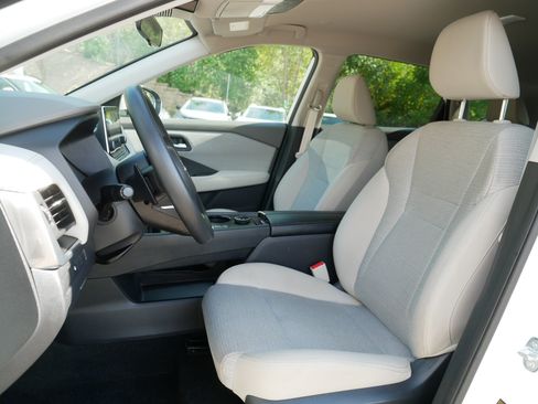 Certified 2023 Nissan Rogue SV AWD/4WD image 33