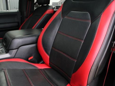 Used 2018 Ford F150 Lariat w/ Equipment Group 502A Luxury image 7