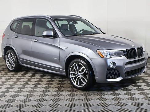Used 2017 BMW X3 xDrive28i image 2