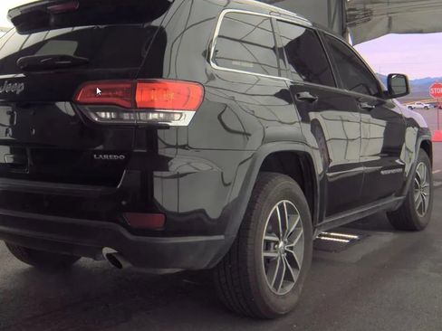 Used 2018 Jeep Grand Cherokee Laredo image 5