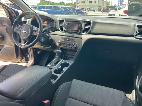 Used 2017 Kia Sportage LX FWD image 10