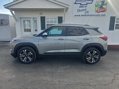 Used 2025 Chevrolet TrailBlazer LT w/ Convenience Package image 5