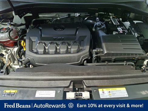 Certified 2023 Volkswagen Tiguan SE w/ Panoramic Sunroof Package AWD/4WD image 33