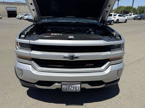 Used 2018 Chevrolet Silverado 1500 LT w/ Texas Edition AWD/4WD image 38