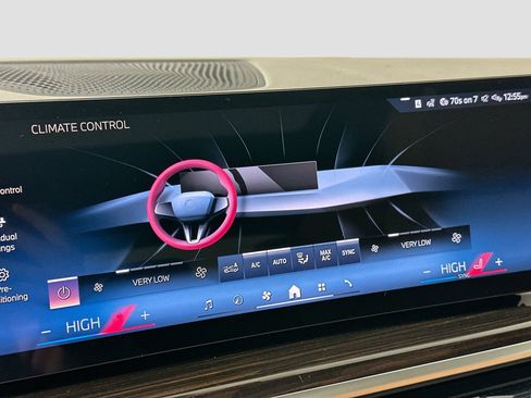 New 2026 BMW X5 xDrive40i w/ M Sport Package image 15