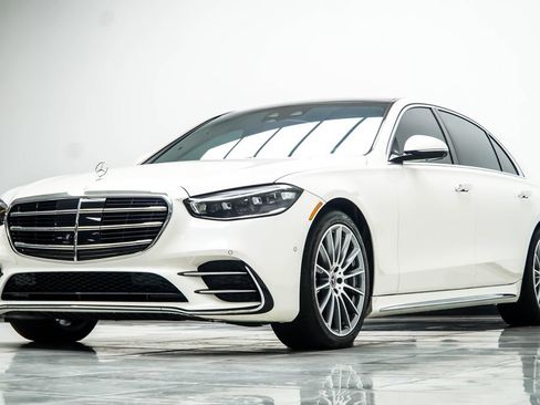 Used 2023 Mercedes-Benz S 500 4MATIC image 11