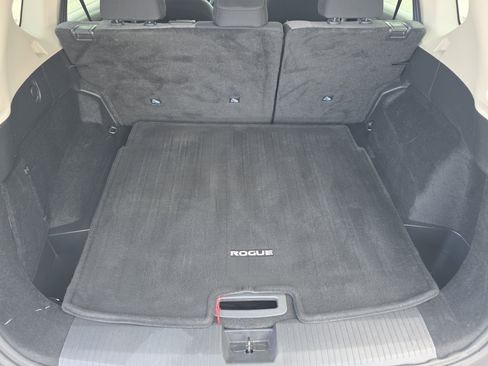 Used 2021 Nissan Rogue S AWD/4WD image 11