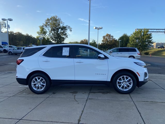 Used 2023 Chevrolet Equinox LT w/ Driver Convenience Package FWD image 13