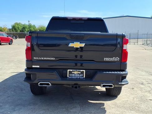 Used 2024 Chevrolet Silverado 1500 High Country w/ Technology Package AWD/4WD image 6