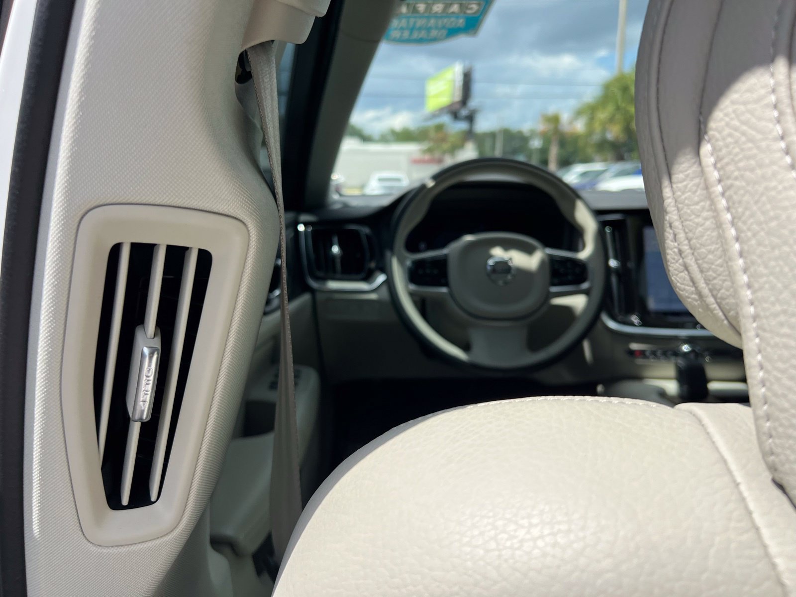 Used 2023 Volvo S60 T8 Plus AWD/4WD image 49