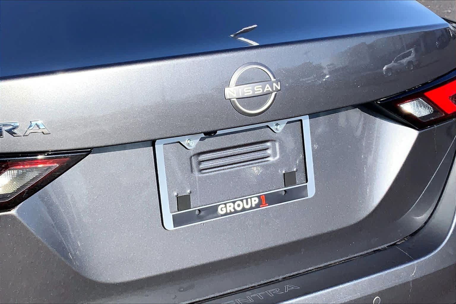 Used 2025 Nissan Sentra SV FWD image 30