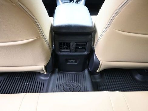 Certified 2022 Toyota RAV4 XLE AWD/4WD image 17