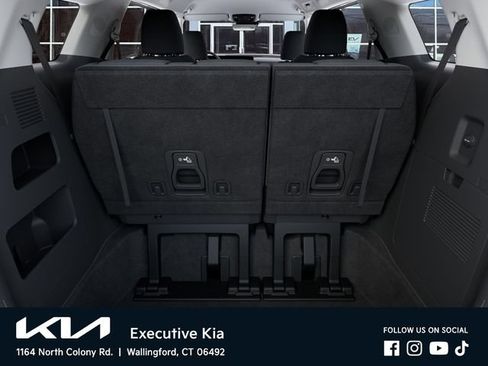 New 2026 Kia Carnival LX FWD image 19