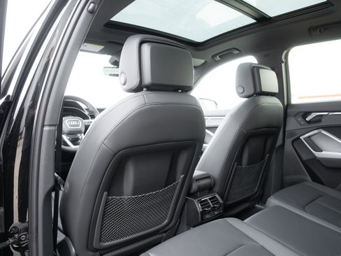 New 2025 Audi Q3 2.0T Premium image 24