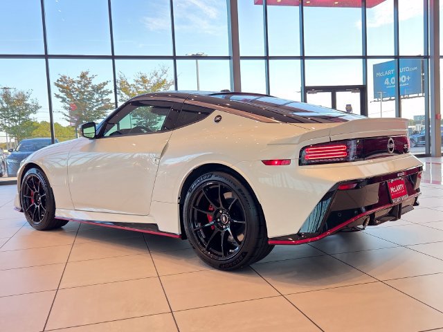 New 2027 Nissan Z Performance RWD image 3