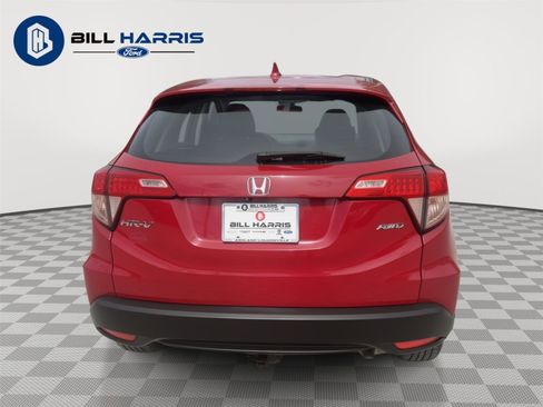Used 2018 Honda HR-V LX image 6