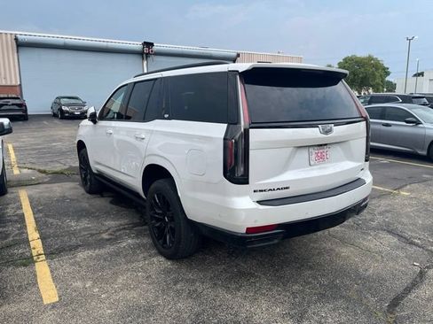 Used 2023 Cadillac Escalade Sport Platinum w/ LPO, ONYX Package AWD/4WD image 8