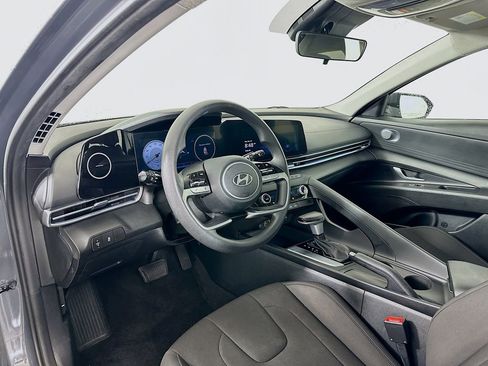 Certified 2024 Hyundai Elantra SEL image 9