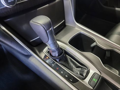 Used 2019 Honda Accord EX image 27