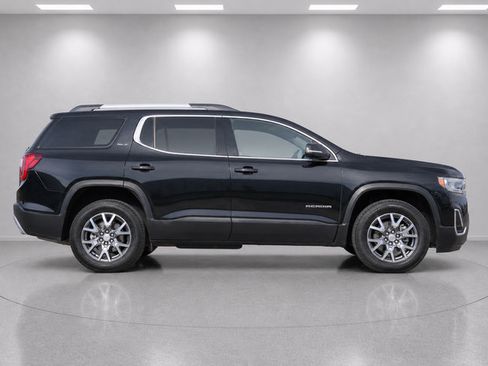 Used 2023 GMC Acadia SLT FWD image 2