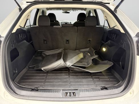 Used 2015 Ford Edge SE FWD image 9