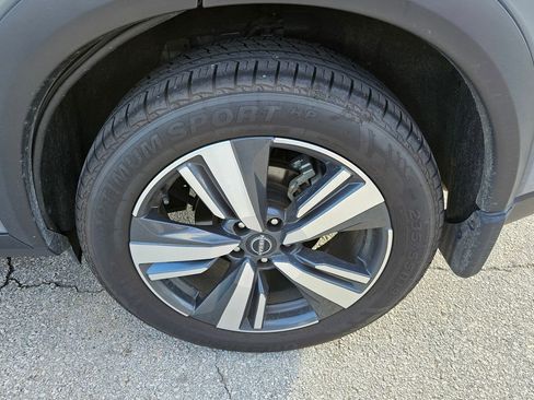 Used 2022 Nissan Rogue SL w/ SL Premium Package image 42