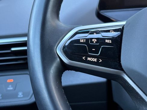 Used 2022 Volkswagen ID.4 Pro image 28