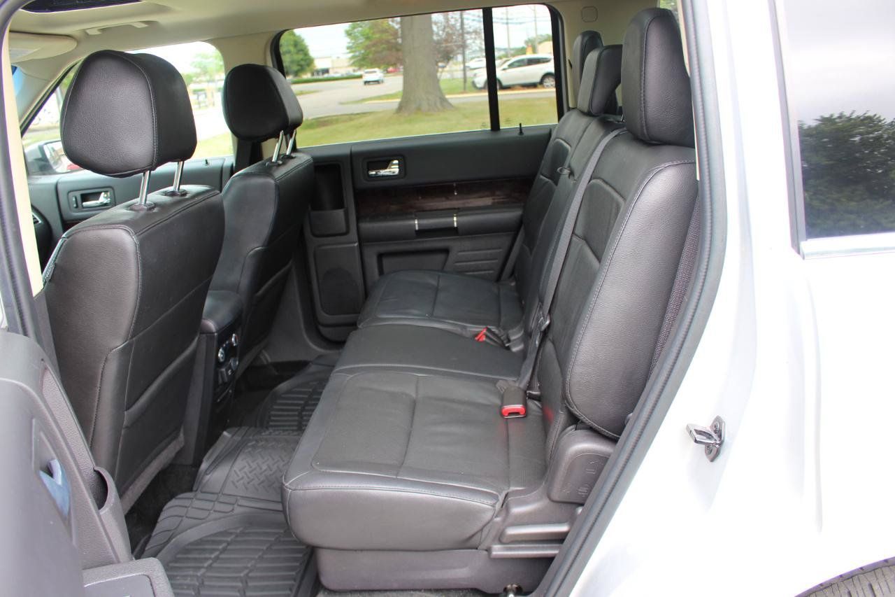 Used 2016 Ford Flex Limited AWD/4WD image 32