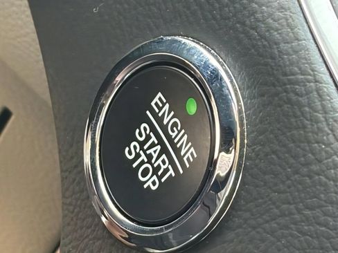 Used 2024 Ford Edge Titanium AWD/4WD image 32