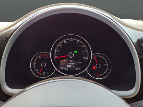 Used 2018 Volkswagen Beetle 2.0T SE w/ SE Premium Package image 24