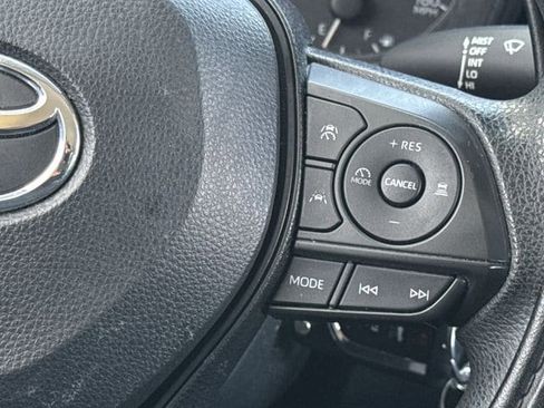 Used 2023 Toyota Corolla LE image 15