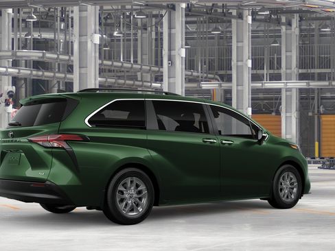 New 2026 Toyota Sienna XLE FWD image 10