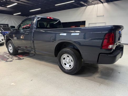 Used 2018 RAM 1500 Express RWD image 17